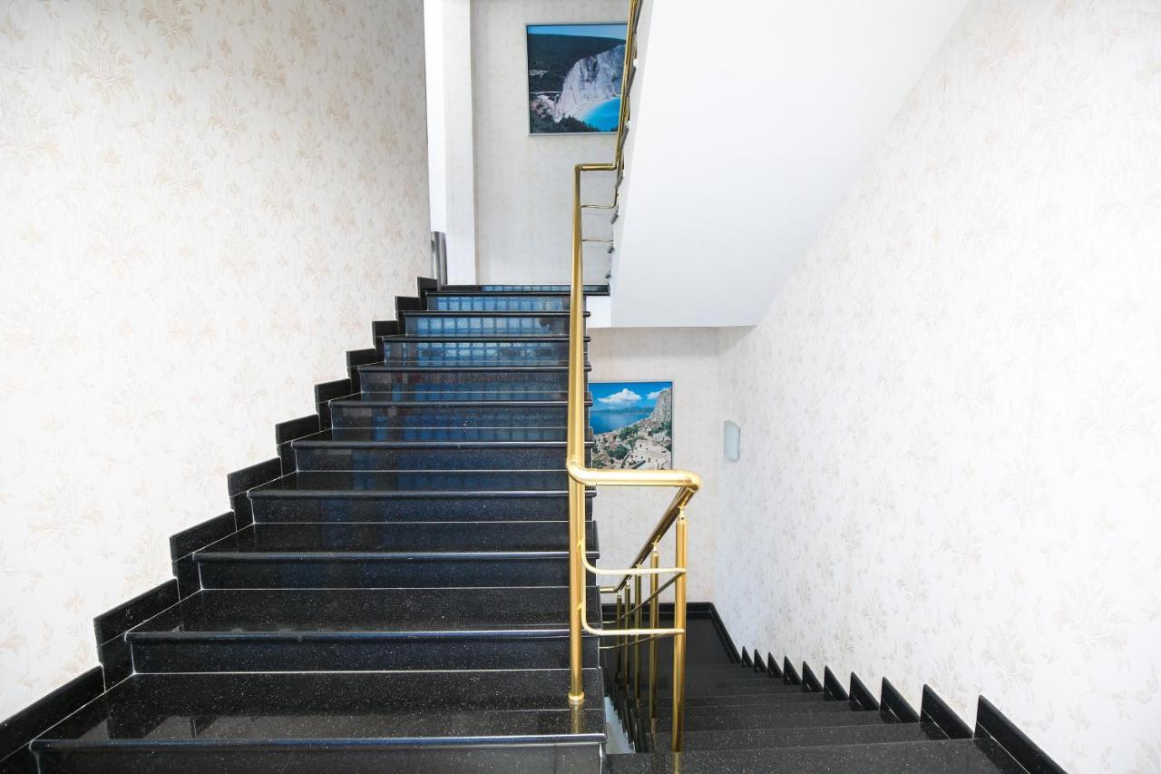 Hotel Aliko Radhimë Exteriér fotografie