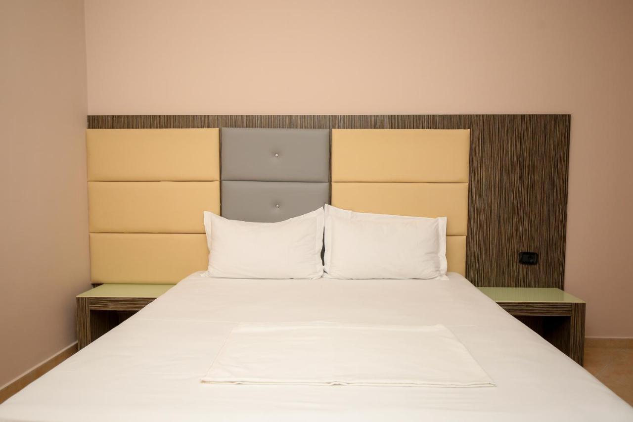 Hotel Aliko Radhimë Exteriér fotografie