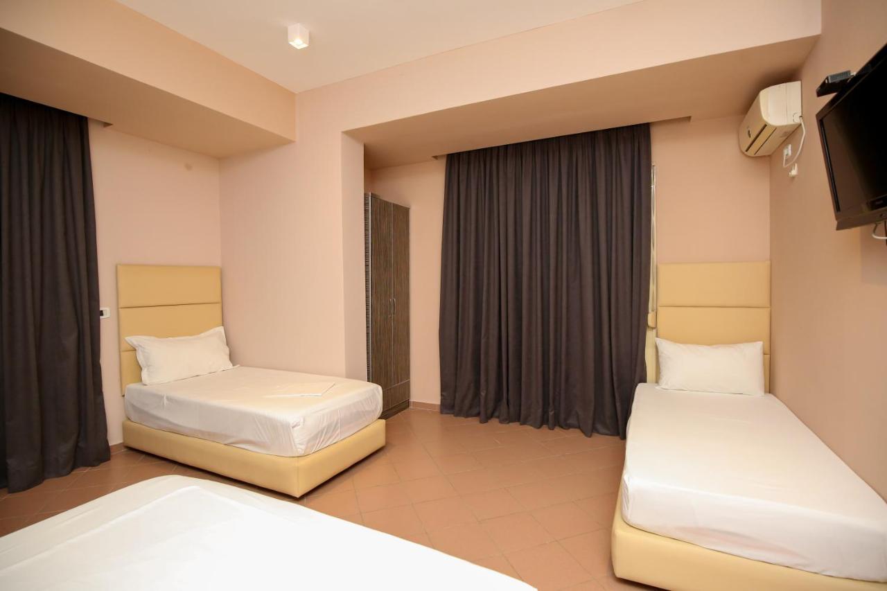 Hotel Aliko Radhimë Exteriér fotografie